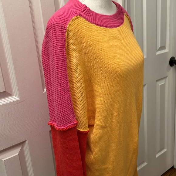 REVERSIBLE TUNIC SWEATER - PINK ORANGE RED - LONG SLEEVE ONE SIZE - Picture 3 of 4